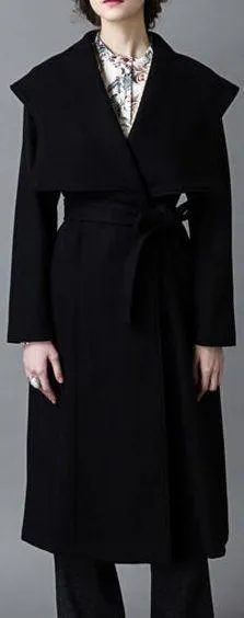 Capelet Wool Wrap Coat in Black