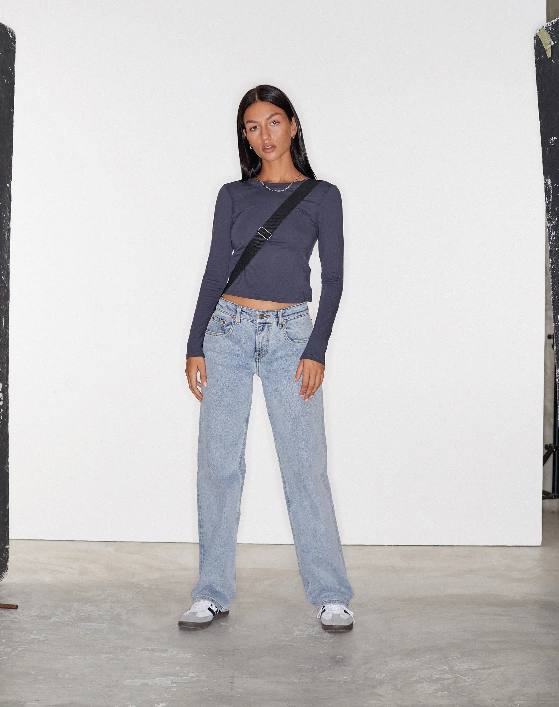 Low Rise Parallel Jeans in Light Wash Blue