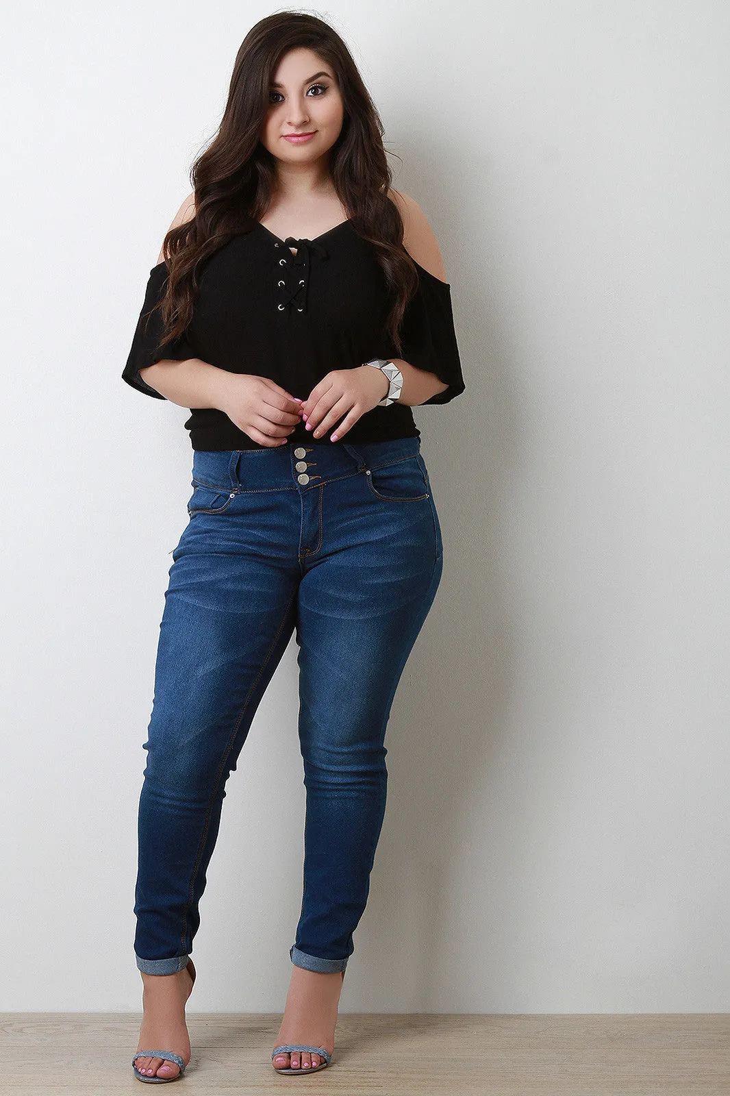 Three Buttons High Waisted Jeans